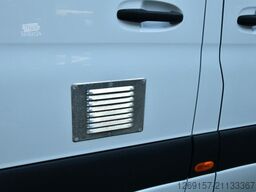 MERCEDES-BENZ Sprinter 316 CDI Kasten L2H2 RWD Kamera Sortimo