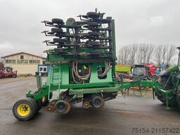 John Deere 750A 6m