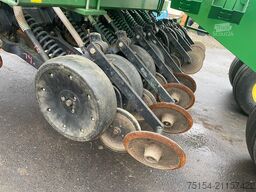 John Deere 750A 6m