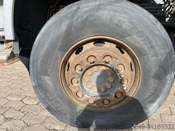 Mercedes-Benz Actros MP III 3544/8x4/4 Actros MP III 3544/8x4/4, 3 Pedale