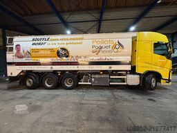 Volvo FH 460 8x4 TRIDEM SILO COMPRESSOR / BDF / CURTA...