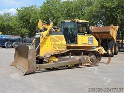 KOMATSU D65EX-15
