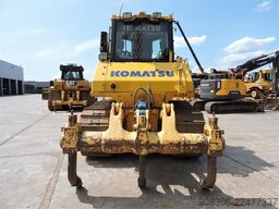 KOMATSU D65EX-15