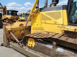 KOMATSU D65EX-15