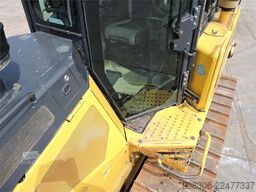 KOMATSU D65EX-15