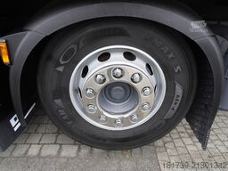 DAF XF 480 E6 6x2 / Lamberet refrigerator