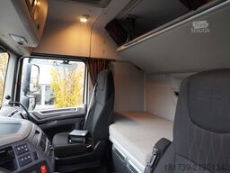 DAF XF 480 E6 6x2 / Lamberet refrigerator