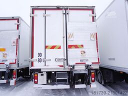 Renault D210 12T / Bitemperature Refrigerator