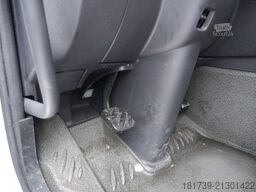 Renault D210 12T / Bitemperature Refrigerator