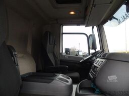 DAF CF 290 + CARRIER + LOADLIFT
