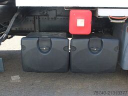 MAN TGS 26.440 + HMF 22T/M + remote + 6x2 steering ...