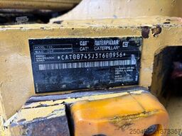 Caterpillar 745 6x6 FIRST REG 11.2020 / AC / BOX L=5762 mm