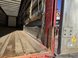 Pacton 3ass huifoplegger met borden