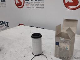 Mercedes Lot van 23 oliefilters mercedes actros