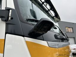 Volvo FM 370 Globetrotter / 960 dkm / 2 Tanks / Full ...