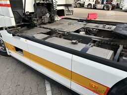 Volvo FM 370 Globetrotter / 839 dkm / 2 Tanks / Full ...