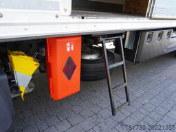 Mercedes-Benz Atego 1318 E6 /20 pallet container/lift