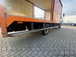 MERCEDES-BENZ 816 D VARIO Koffer *Ahk*