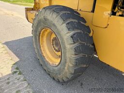Caterpillar 928F