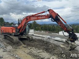 Hitachi ZX210LC-5B Tracked excavator w/ tilt, bucket and G