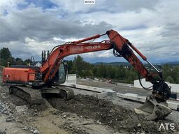 Hitachi ZX210LC-5B Tracked excavator w/ tilt, bucket and G