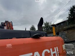 Hitachi ZX210LC-5B Tracked excavator w/ tilt, bucket and G