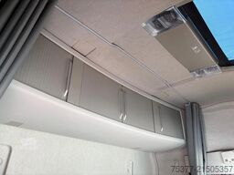 Volvo FH 420 Globetrotter,Gardner Denver Bulkcompress...