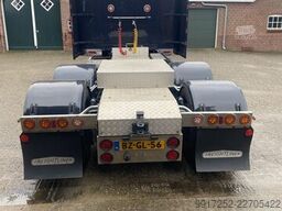 Freightliner FLD 130