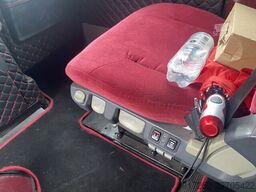 Freightliner FLD 130