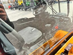 JCBTLT35D / 4X4 / DIESEL / 4100MM / CABI TLT35D / 4X4 / DIESEL / 4100MM / CABIN