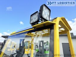 Combilift CB2500 GAS TRIPLEX 4900 FORK POSITIONER