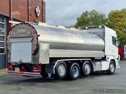 Scania R520 V8 8x2*4 - Milk tank - 19.000L - 4 compart...