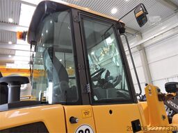 VOLVO L35G Automatic Greasing