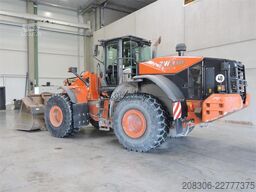 HITACHI ZW310