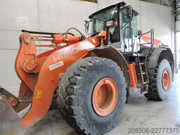 HITACHI ZW310