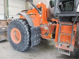 HITACHI ZW310