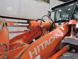 HITACHI ZW310