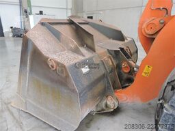 HITACHI ZW310
