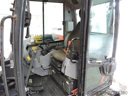 KUBOTA KX080-4