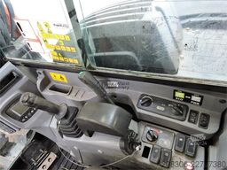 KUBOTA KX080-4