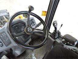 VOLVO L35G Automatic Greasing