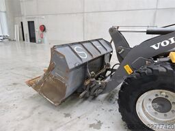 VOLVO L35G Automatic Greasing