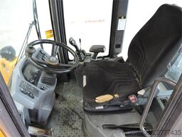 VOLVO L35G Automatic Greasing