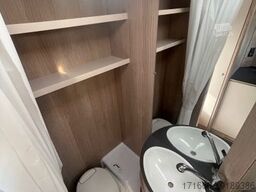 BÜRSTNER Premio Life 415 TK Active Paket