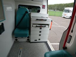 Mercedes-Benz 319CDI Sprinter ambulance