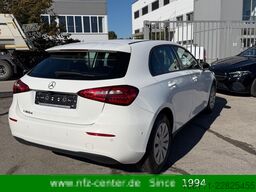 MERCEDES-BENZ A 180 d