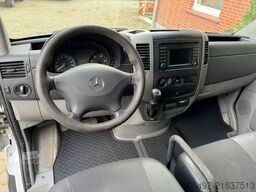 MERCEDES-BENZ Sprinter II Kasten 310 CDi Automatik Audio 15