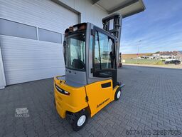 Jungheinrich EFG320 + Ladegerät 3753--EK