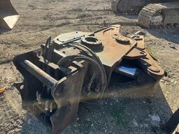 HITACHI ZX 225 USRLC-6