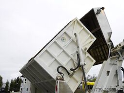 MAN TGA 35.440 8×4 / SB-106 vacuum excavator